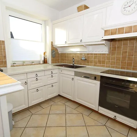 Watthaus-6-geschmackvolle-erdgeschosswohnung-mit-terrasse-und-strandkorb 公寓 Sylt